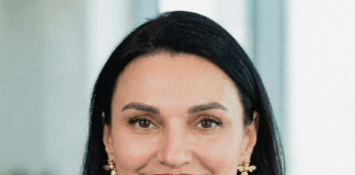 From Burnout to Brilliance: Eleni Aslani on Reimagining Leadership and Culture