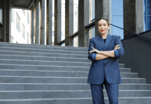 The Relevancy Curve: How Women Leaders Stay Visible, Memorable and Irreplaceable